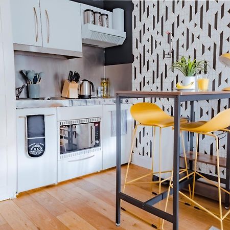 Classic Studio Apartment Cambridge  Bagian luar foto