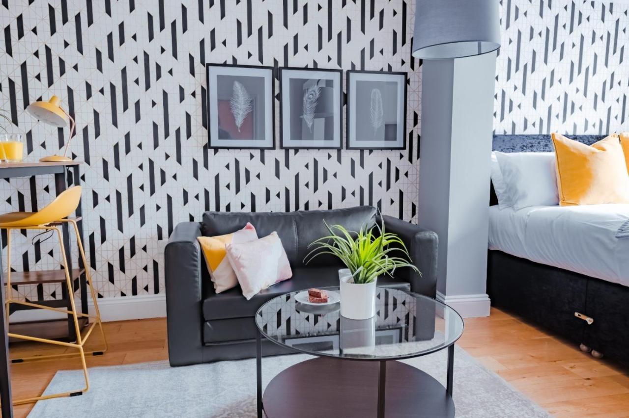 Classic Studio Apartment Cambridge  Bagian luar foto
