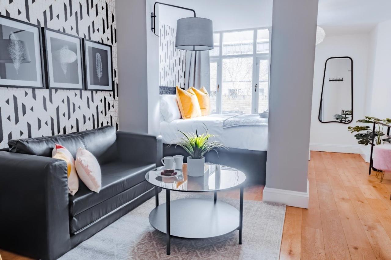 Classic Studio Apartment Cambridge  Bagian luar foto